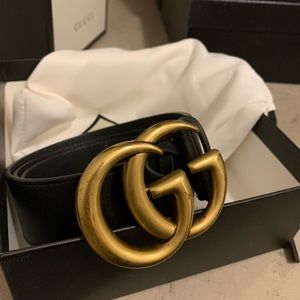 Gucci leather belt with double G buckle